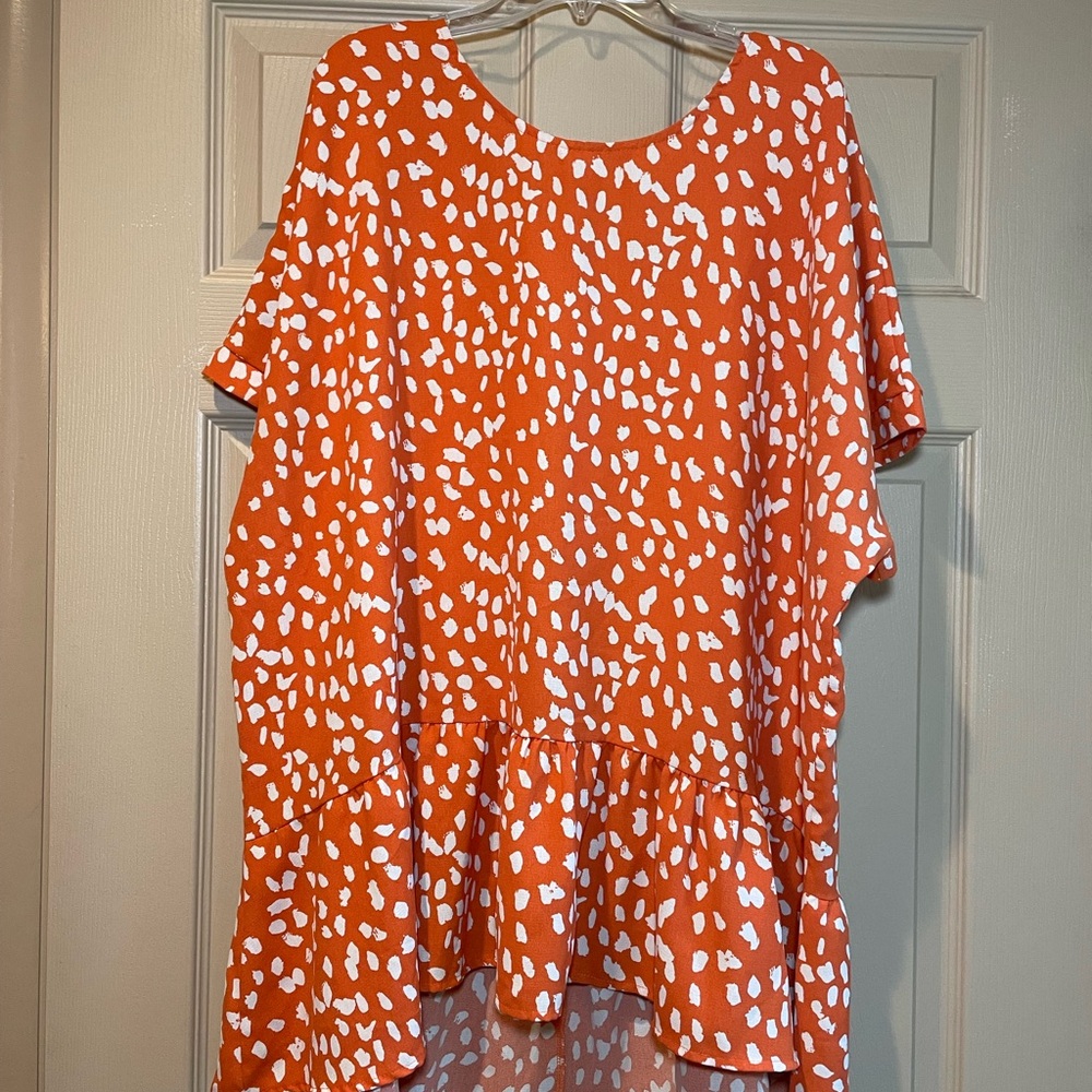 143 Story Orange and White Women's Top with Ruffled Hi-Low‎ Hem, Size XXL